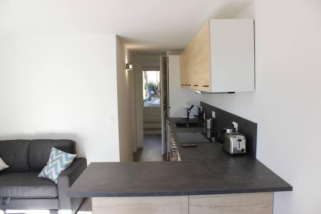 La Petite Rascasse, Appartement Avec Terrasse Ensoleillee Rayol-Canadel-sur-Mer Exterior photo